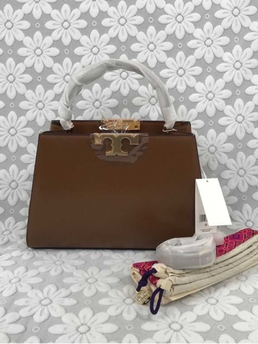 Tory Burch Eleanor Spazzolato Satchel Bag - Picture 4 of 9